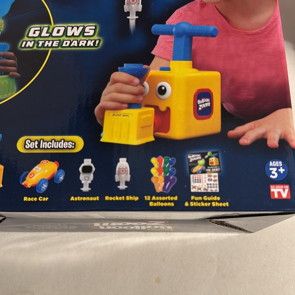 Balloon Zoom As Seen On TV Balloon-Powered Flying & Racing Set Brand New - Picture 5 of 11
